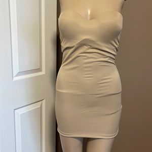 FLEXEES Beige Strapless Underwire Stretch Body Shapewear Slip Size 34C